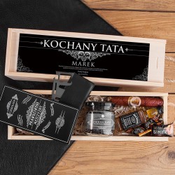 PREZENT dla Taty w skrzyni Z PODPISEM Słodki zestaw z whisky Jack Daniels